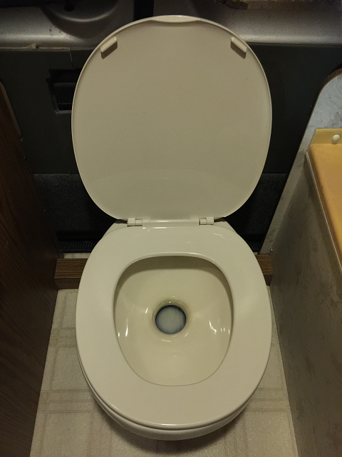 toilet_20170315_480x640