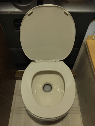 toilet_20170315_480x640